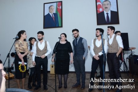 Bakı Dövlət İqtisadiyyat və Humanitar Kollecində Yeni il şənliyi keçirilib