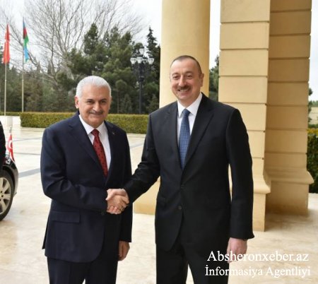 Prezident Türkiyənin Baş naziri ilə görüşüb