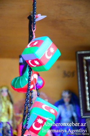 Bakıya gələn turistlər də Novruz bayramını qeyd edir 