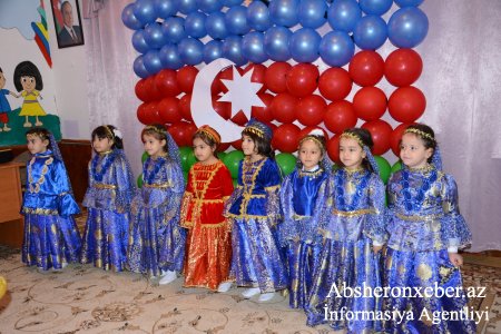 Xırdalanın 1 saylı bağçasında Dövlət Bayrağı Gününə həsr olunan tədbir 