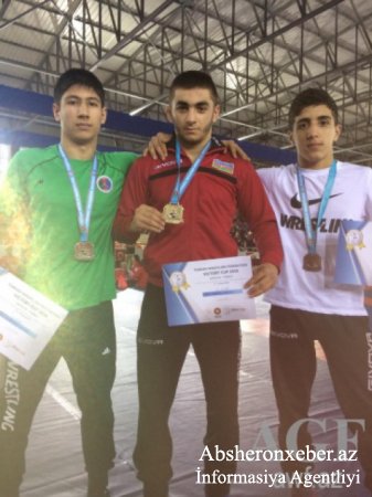 Azərbaycan güləşçiləri Antalyada 11 medal qazanıblar