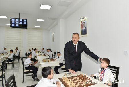 İlham Əliyev Xırdalanda şahmat məktəbinin açılışında iştirak edib