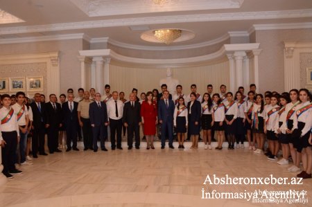AZTV-Abşeronda təhsil işçilərinin ənənəvi sentyabr konfransı keçirilib