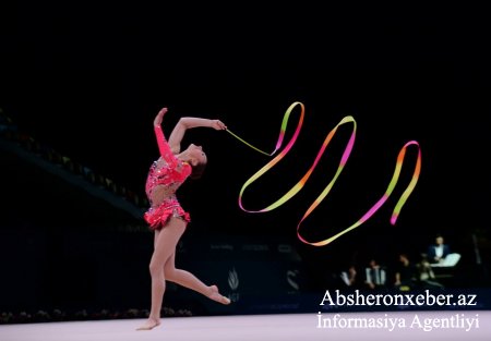 Bədii gimnastika üzrə Dünya Kuboku yarışlarının sonuncu günündə ayrı-ayrı alətlər üzrə qaliblərə mükafatlar təqdim olunub