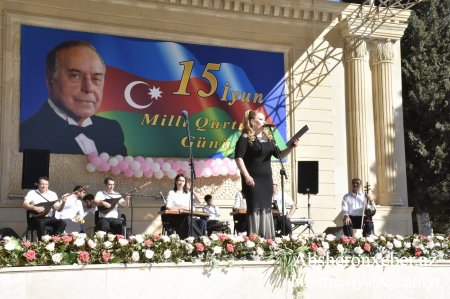 Milli Qurtuluş Günü Abşeronda möhtəşəm bayram konserti ilə yadda qalıb