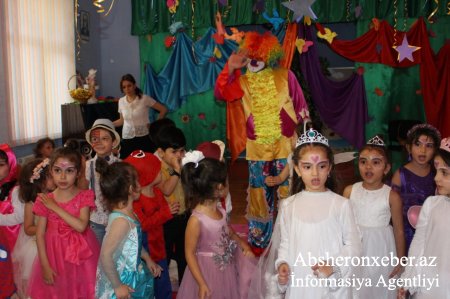 Yeni tədris ilinin başlanması ilə əlaqədar Xırdalan bağçasında keçirilən şənlik 