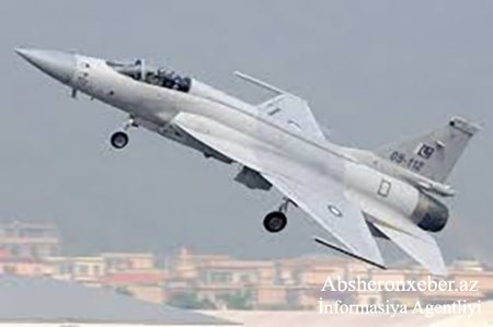 Pakistan Hərbi Hava Qüvvələri “JF-17 Thunder” qırıcı təyyarəsində quraşdırılan silahı sınaqdan keçirib
