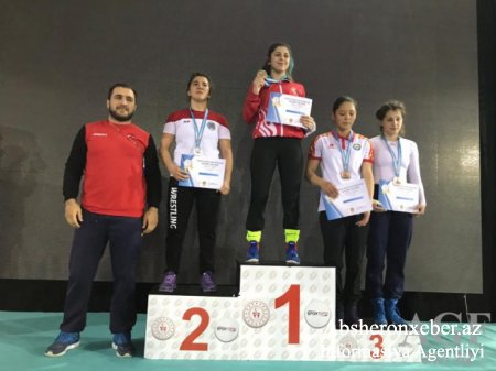 Azərbaycan güləşçiləri Antalyada 11 medal qazanıblar