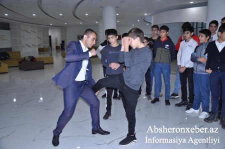 Abşeronda bayraq gününə həsr edilmiş yarışlar və əyləncəli oyunlar keçirilib - VİDEO - FOTO