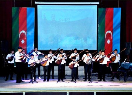 Mehdiabad qəsəbə Uşaq Musiqi Məktəbi "Şuşa ili" çərçivəsində hesabat konserti keçirib