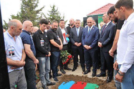 Birinci Qarabağ Müharibəsi şəhidləri Abşeron rayonu Mehdiabad qəsəbə qəbiristanlığında dəfn ediliblər