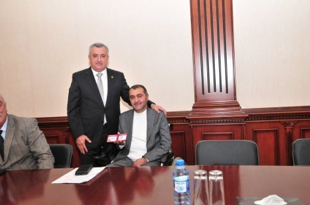 Abdin Fərzəliyev Abşeron RİH yanında İctimai Şuranın üzvləri ilə görüşüb