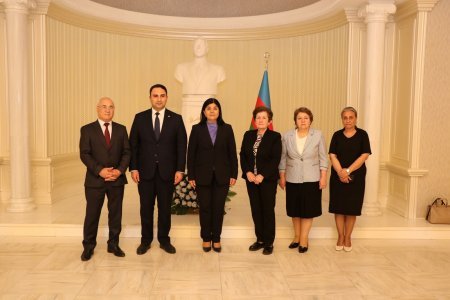 Abşeronda “Suveren Azərbaycanda Təhsil Hüququnun Konstitusion təminatı” mövzusunda silsilə tədbirlər keçirilir