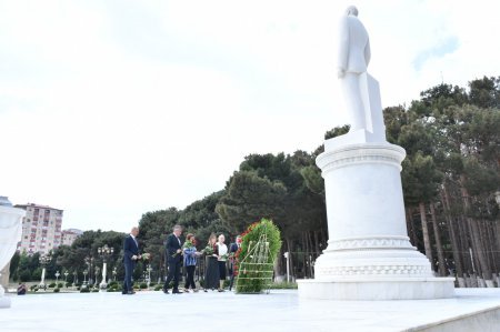 Abşeron rayonunda “Qərbi Azərbaycan İrsi” kitabının təqdimetmə mərasimi keçirilib