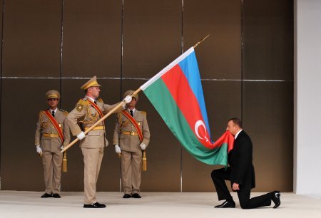 Üçrəngli bayrağımız – azadlığımızın, suverenliyimizin və milli qürurumuzun əbədi simvolu