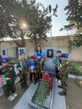 Qələbə sevinci, bayraq qüruru