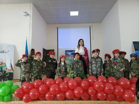 Qələbə sevinci, bayraq qüruru