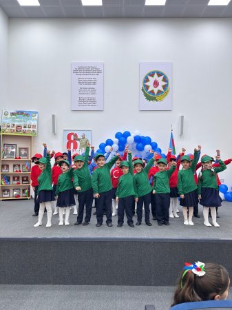 Xırdalan məktəbində Zəfər və Bayraq Günü qeyd olundu