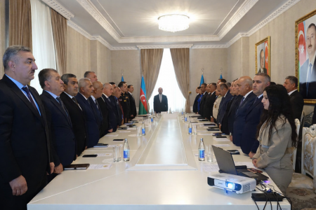 Abşeron rayonunda dövlət qulluqçularının etik davranışı və xidməti fəaliyyətinin qiymətləndirilməsi mövzusunda təlim keçirilib