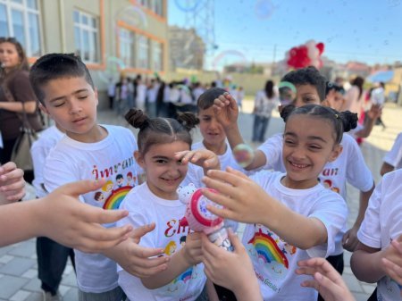 Saray məktəbində Uşaqların Beynəlxalq Müdafiəsi Günü münasibətilə tədbir keçirilib
